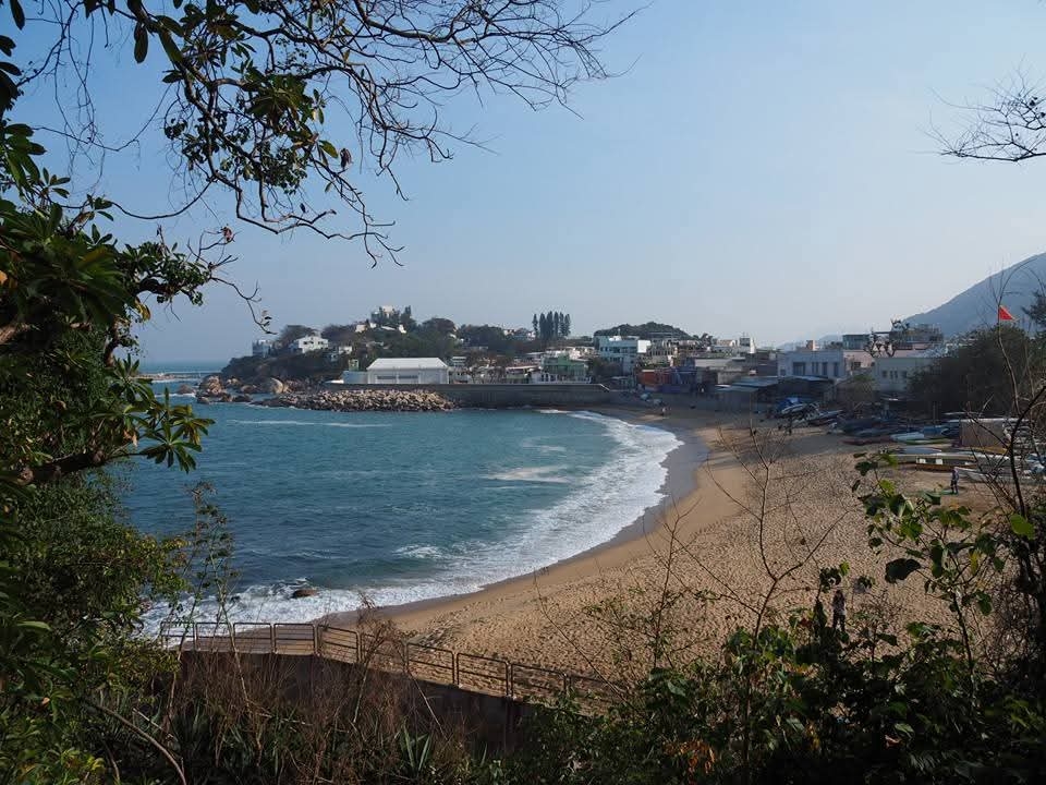 狗狗游水好去處2025-帶毛孩暢泳消暑-香港8大必去靚海灘推介
